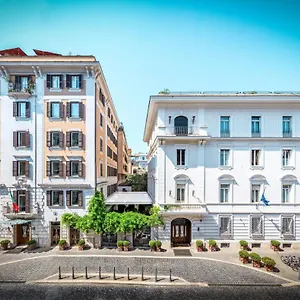 Locarno 5*, Rome Italie